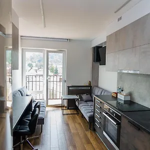 Vip Apartment- розумний дім Апартаменты Львов